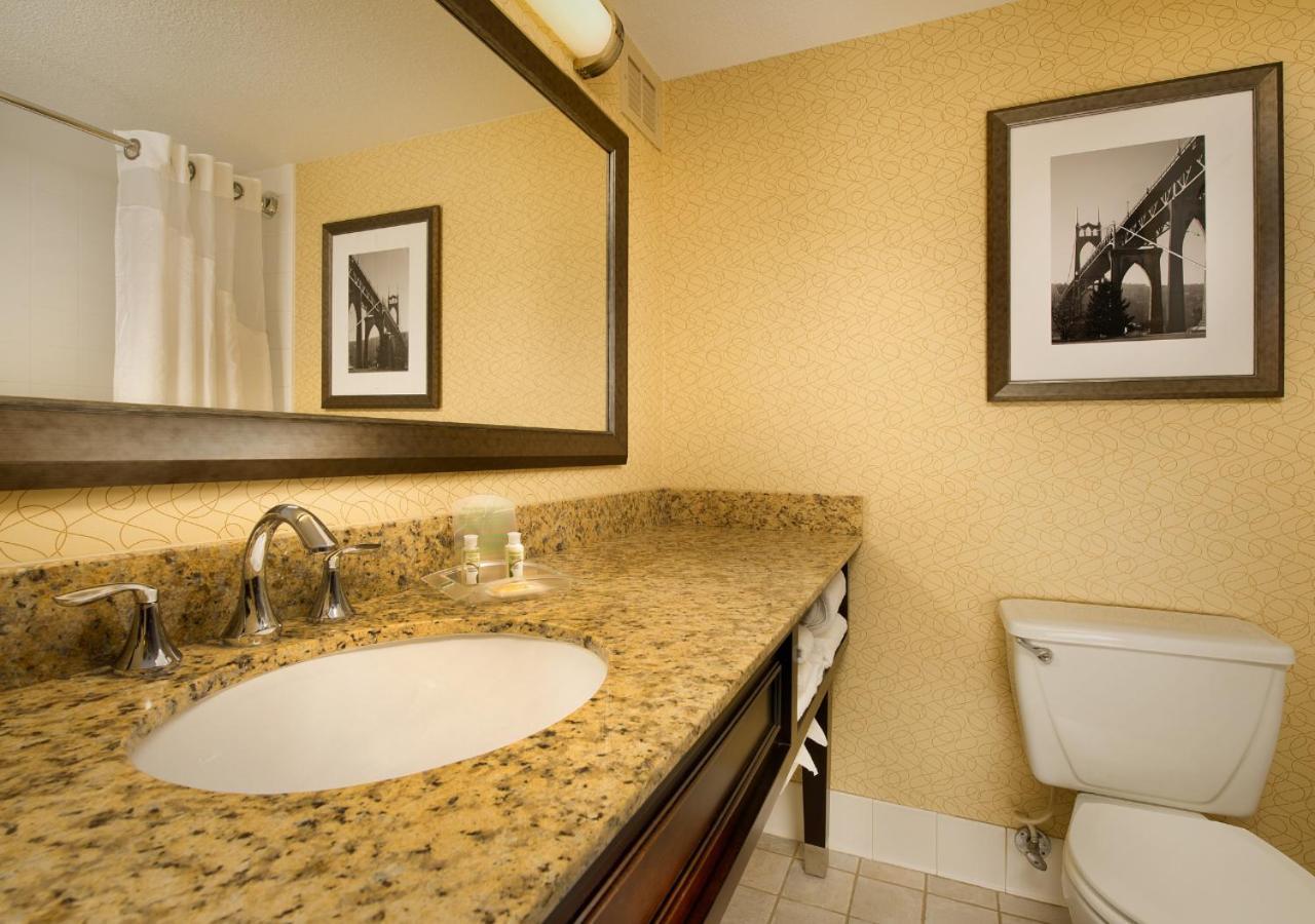 Holiday Inn Portland-Airport I-205 By Ihg Esterno foto